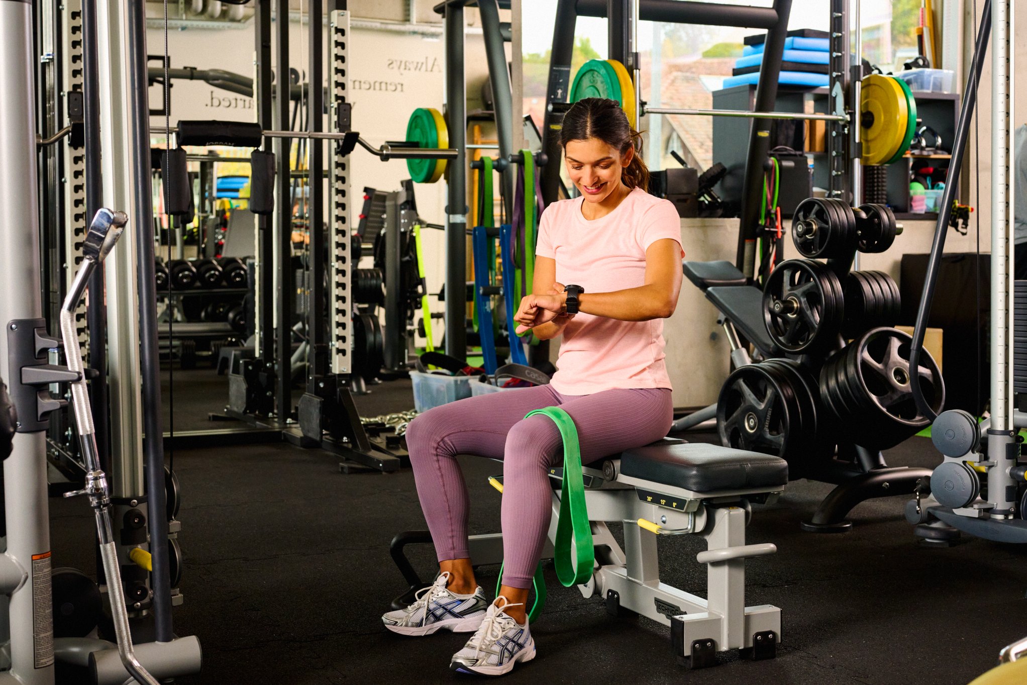 Frau im Fitness 
