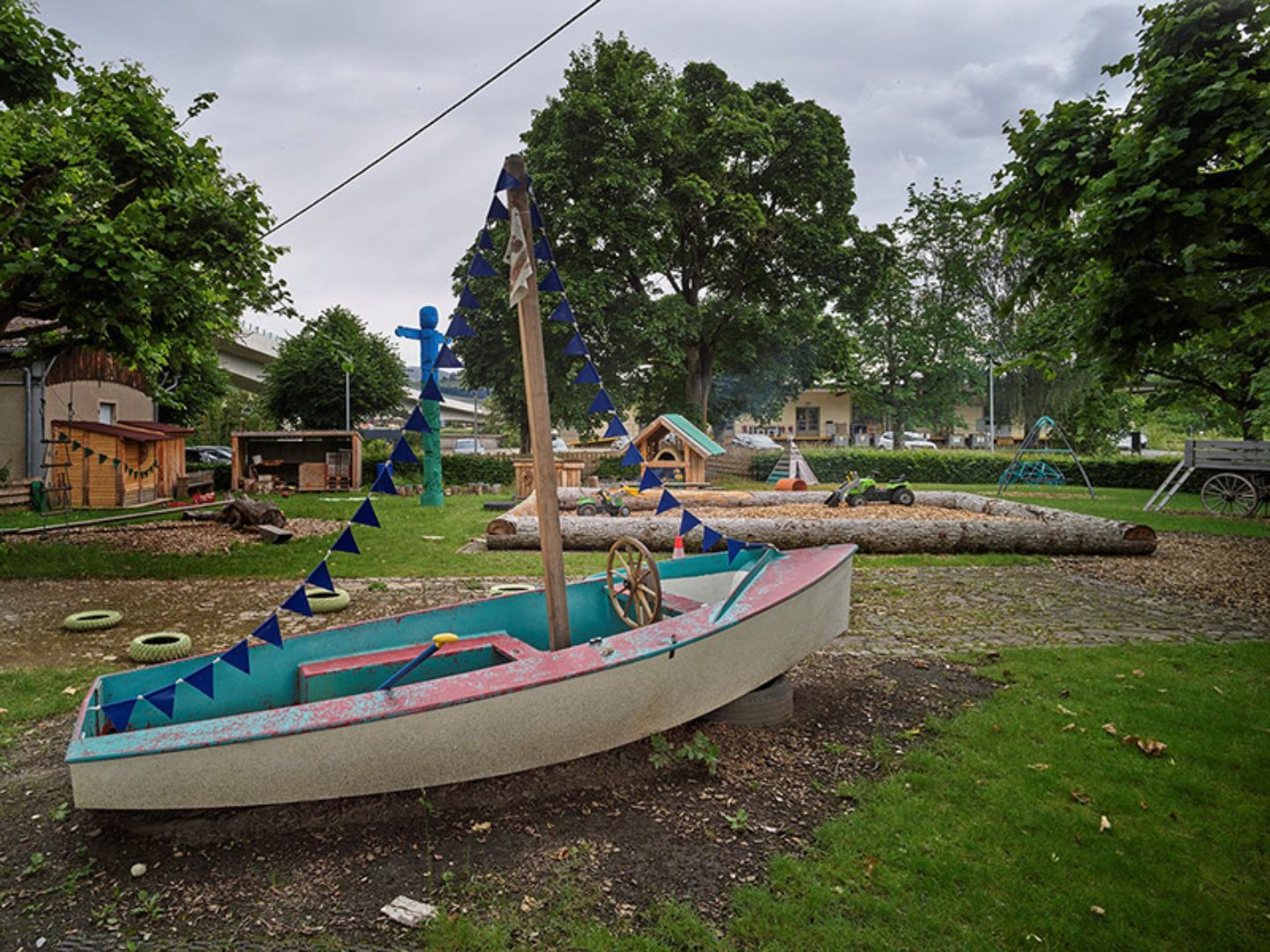 pausenplatz-schiff-leolea
